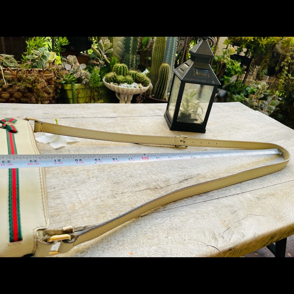 Authentic Gucci Sherry Line Monogram Crossbody Bag - Picture 9 of 16